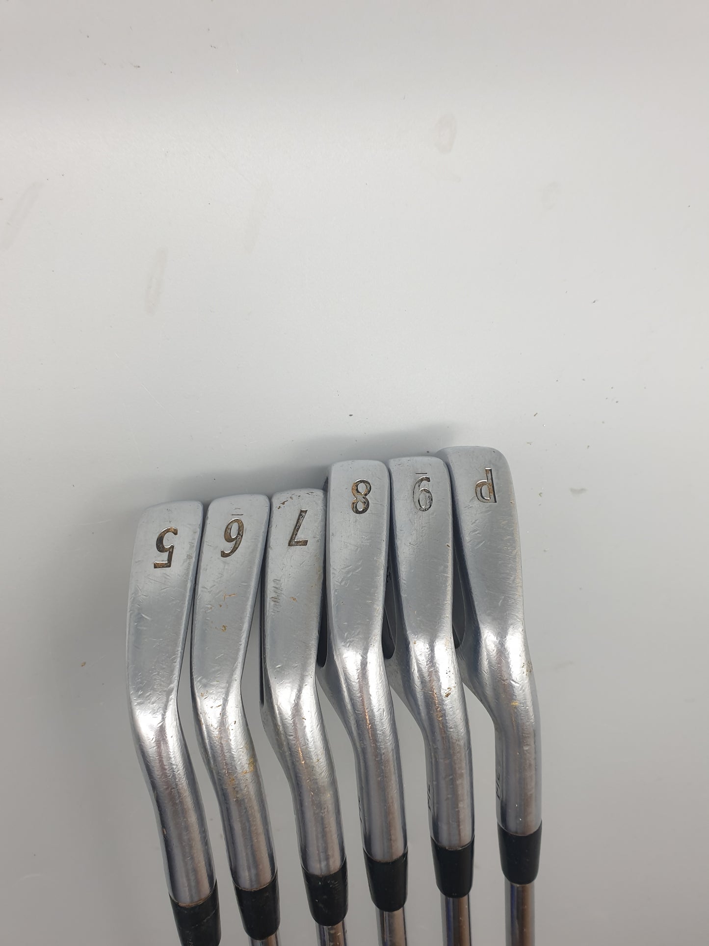 Titleist CB 714 Irons 5-PW Dynamic Gold Stiff Right Hand - Used
