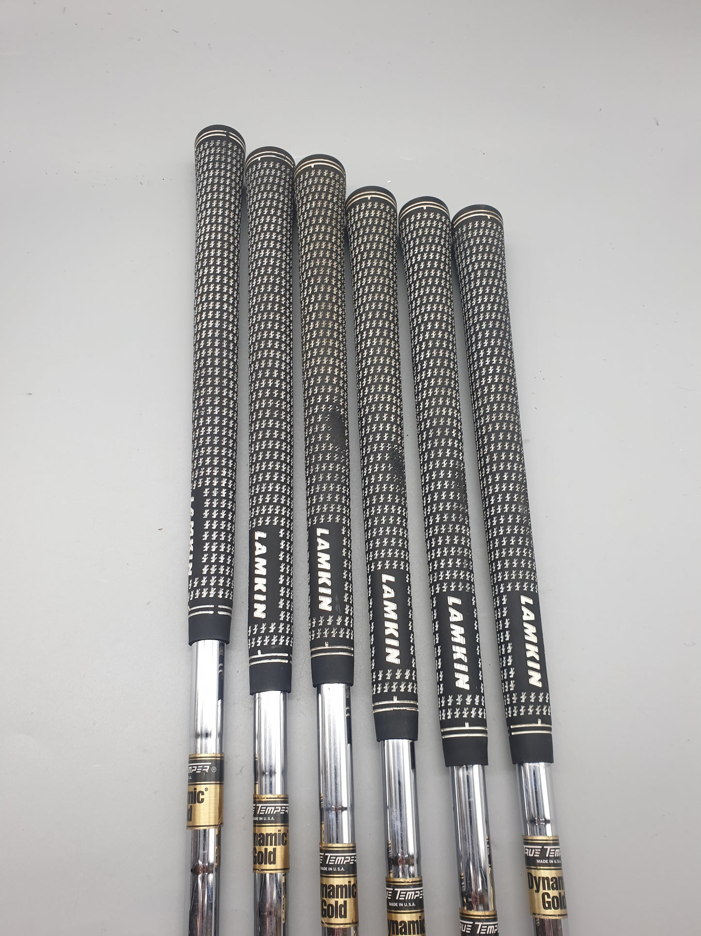 Titleist CB 714 Irons 5-PW Dynamic Gold Stiff Right Hand - Used
